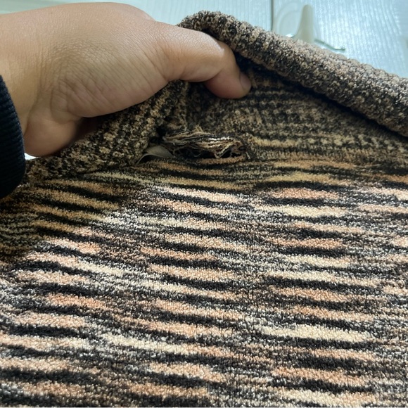 5 for $25! Laura Petites Sweater Tan Small - Picture 6 of 6